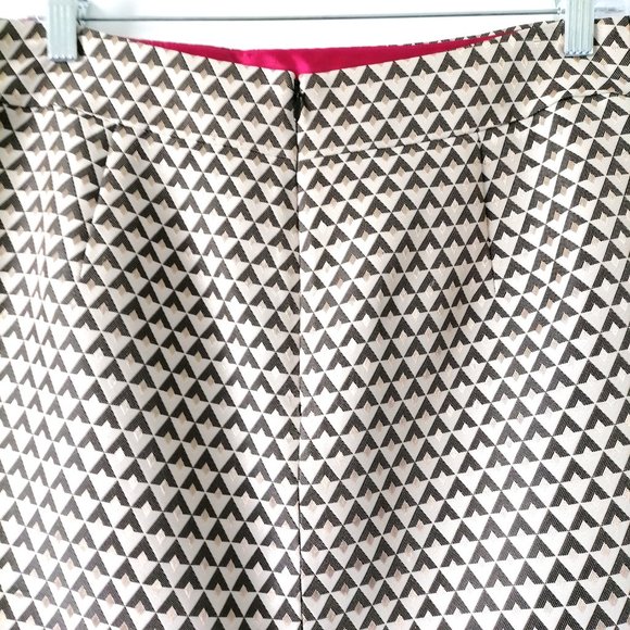 Banana Republic Black Neutral Gold Back Slit Geometric Straight Skirt Size 8 - Picture 4 of 7